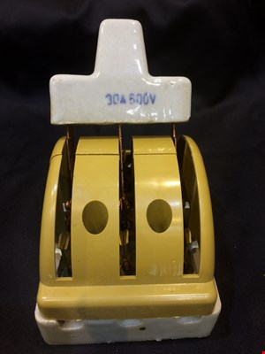 کلید چاقویی دوطرفه سه فاز 30A 